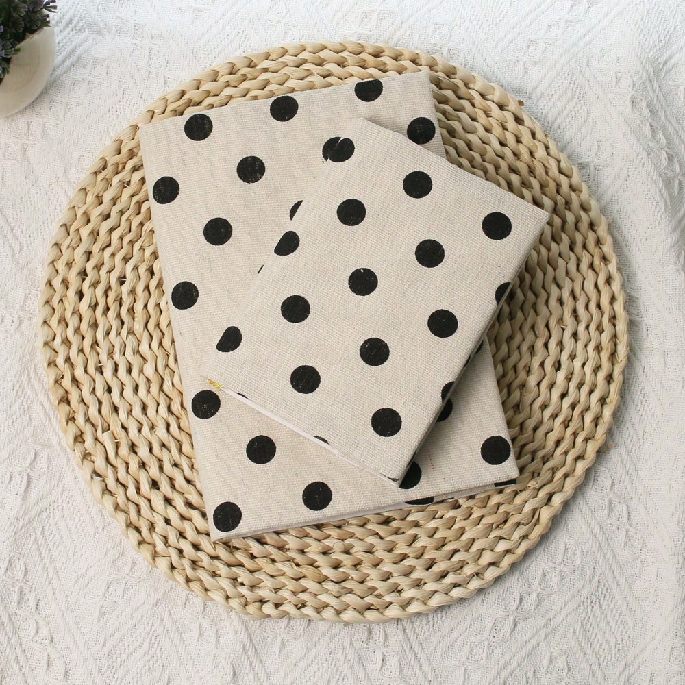 Notebook Dotted A5 - A5 A6 weken grijze achtergrond zwarte